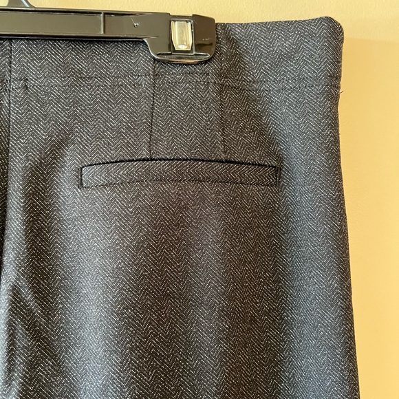 LOFT Dark Grey Micro Chevron Print Wide Leg Cropped Pants - Picture 8 of 11